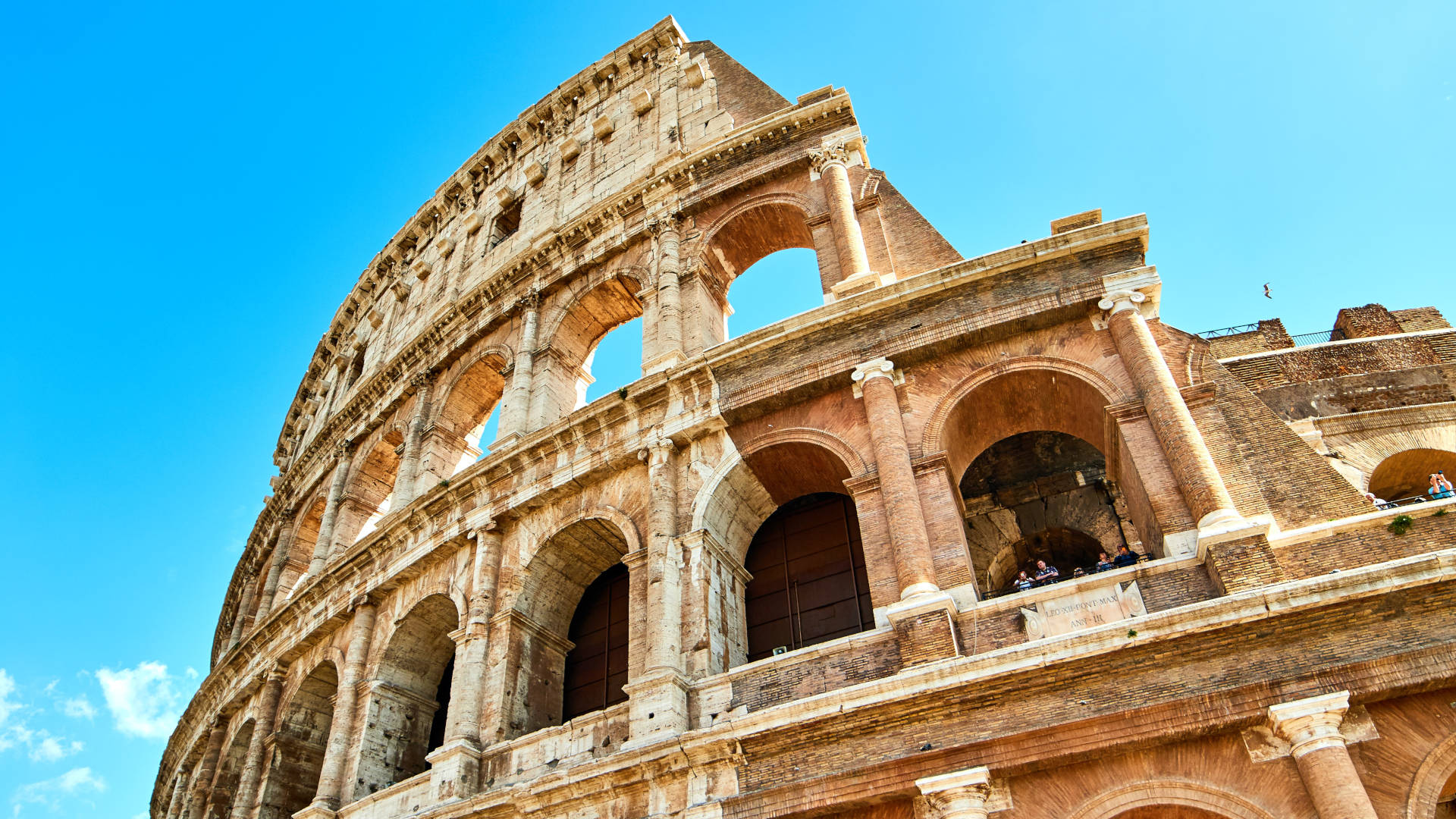 Custom Travel Planner Network-Italy-Colosseum